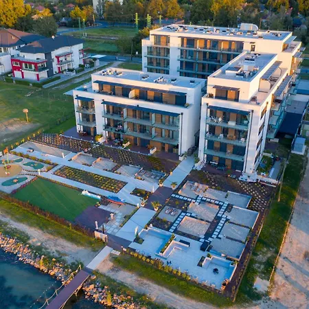 Apartamento Lakeside 113 *